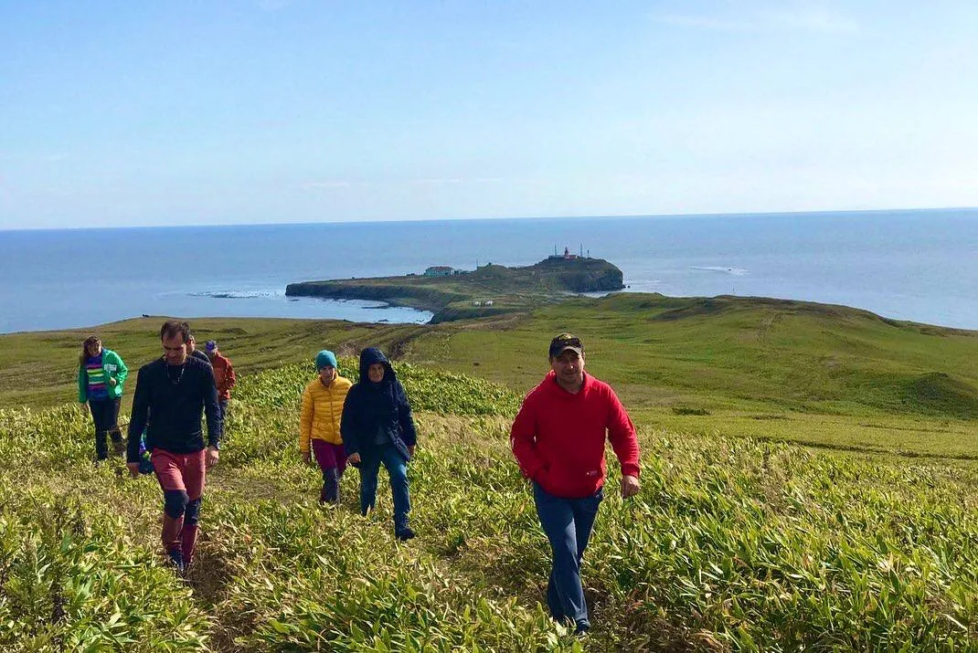 Иллюстрация к статье «Отправляемся на Сахалин летом – что взять с собой » — блог АМИСТ