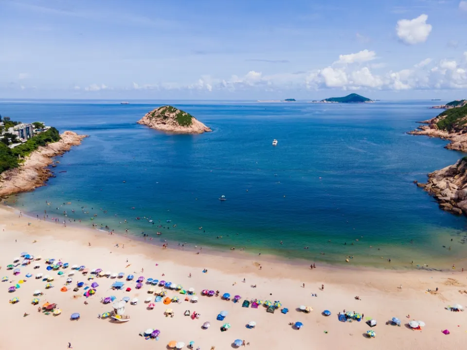 Пляж Шек О — живописная бухта с бирюзовой водой и золотистым песком