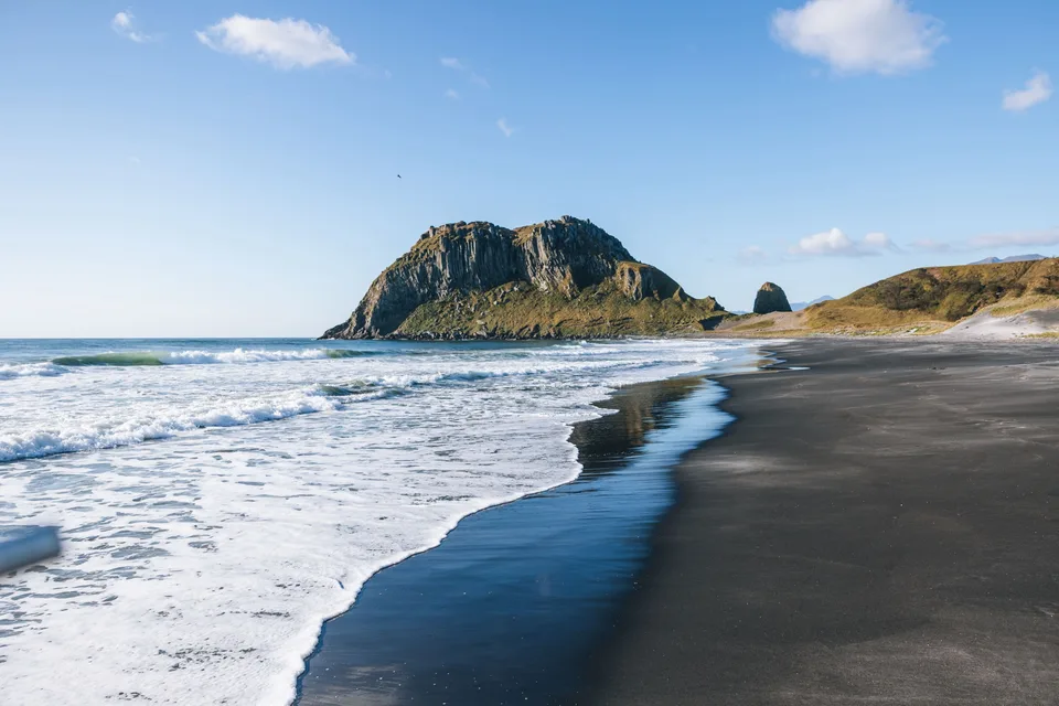 Белые и Черные скалы острова Итуруп — фото 12, экскурсия АМИСТ