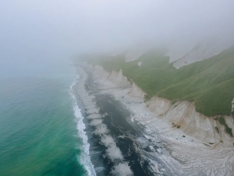 Белые скалы, о.Итуруп