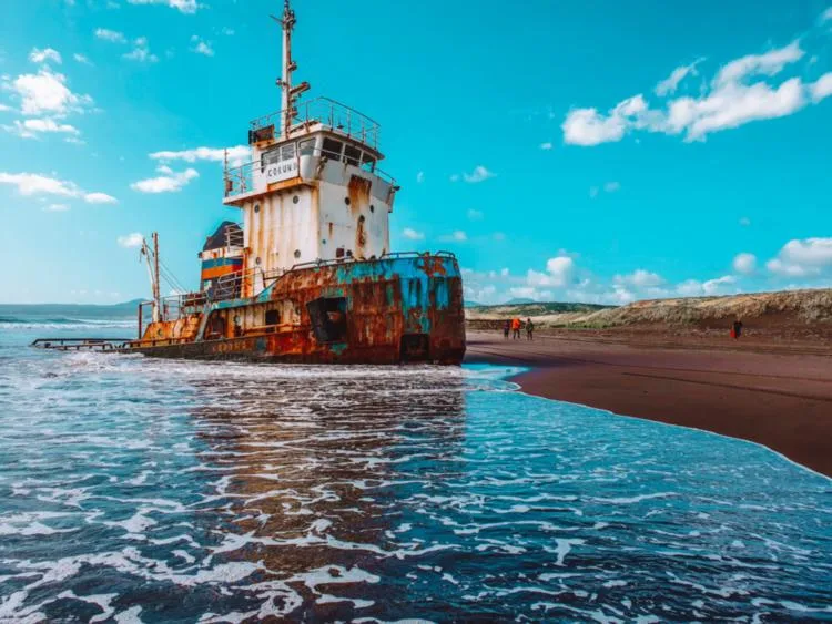 бухта Касатка остров Итуруп