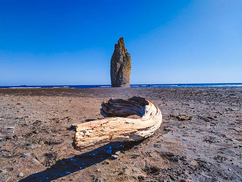 чертов палец кунашир