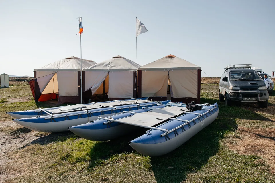 Маяк Анива, закаты и рассветы в лагуне Буссе, джип-тур: мыс Евстафия и Бирюзовые озера — фото 03, экскурсия АМИСТ