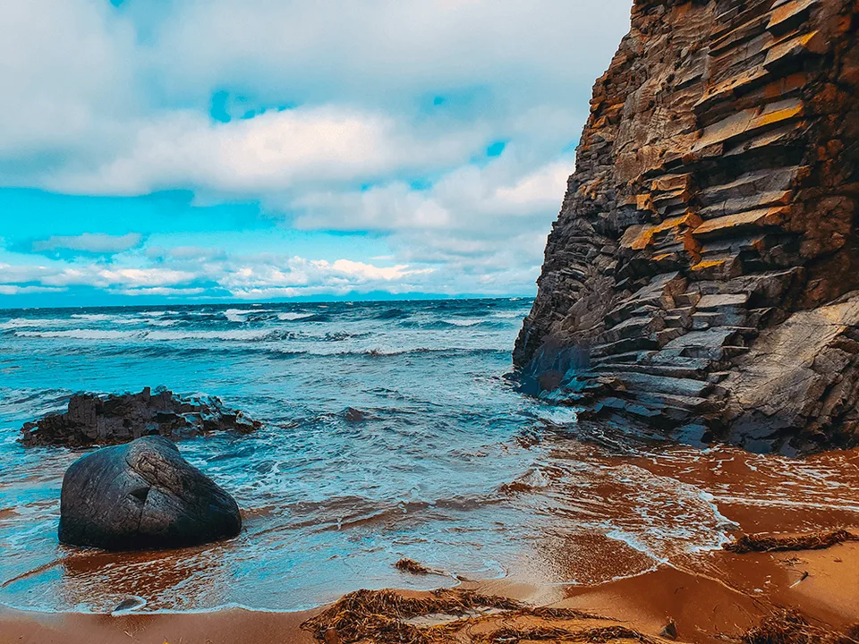 мыс Столбчатый Кунашир