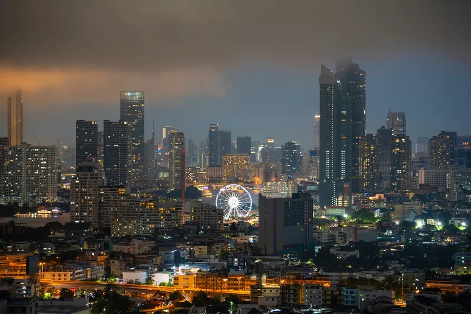 Ночной Бангкок с огнями, Таиланд