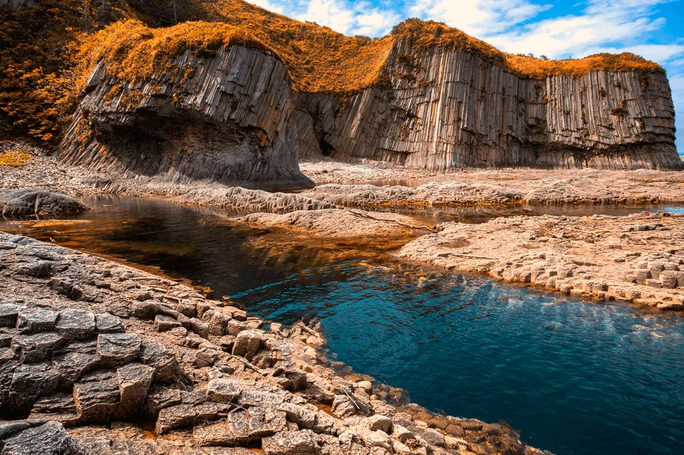 Мыс Столбчатый, остров Кунашир