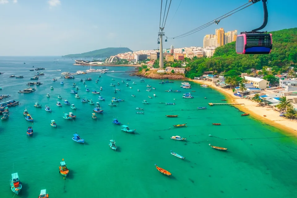 Канатная дорога над заливом на Фукуоке — самая длинная в мире, Вьетнам